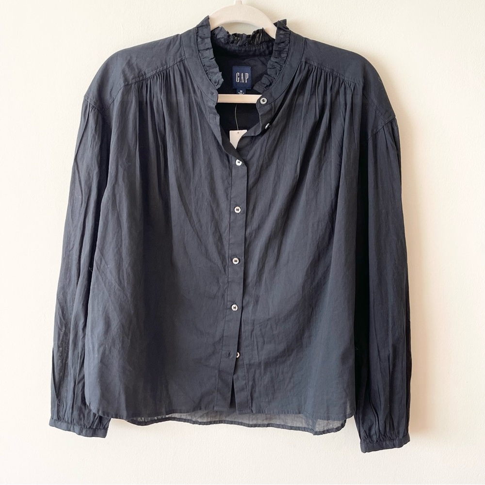 Gap long sleeve button front blouse ruffled collar women’s size M black
